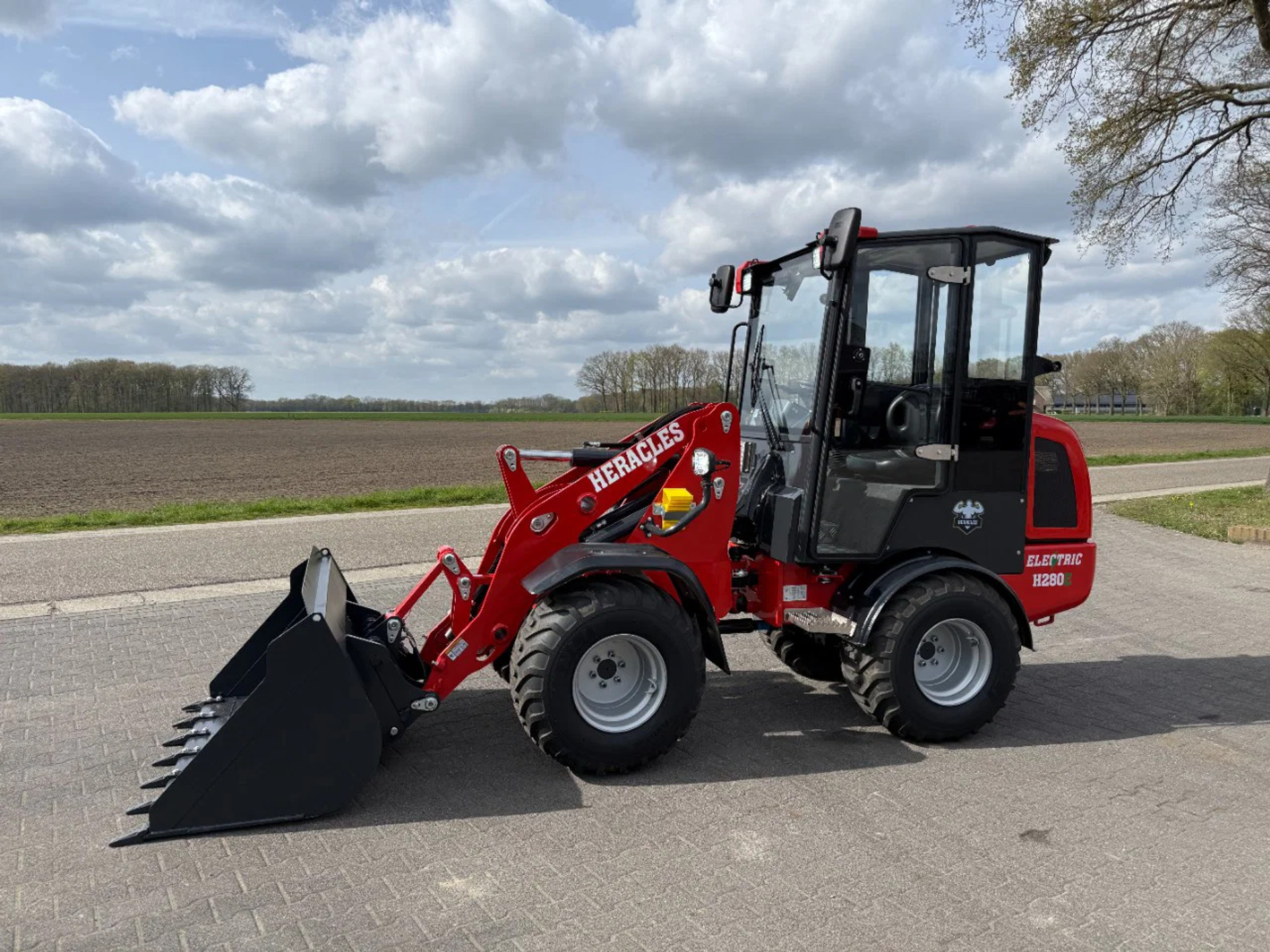 Heracles H280E pro shovel Nieuw!
